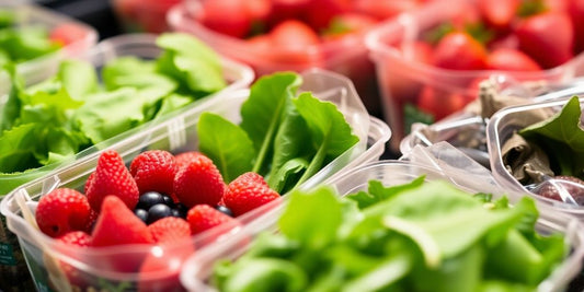 Bpacks packaging with fresh food.